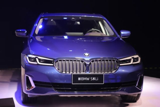 the5城市限定日丨新bmw5系li来袭,体验触手可及的品质生活