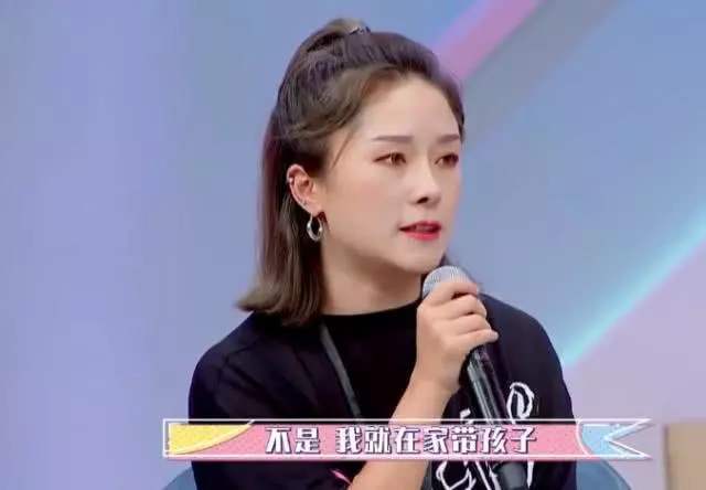 上帝吻了杨迪妹妹的脸却忘了给他开扇窗网友这真的是亲兄妹