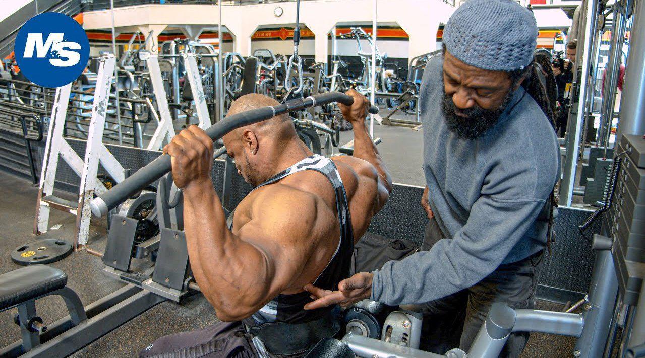 健身教父查尔斯-练背细致解说! 动作示范:errol moore