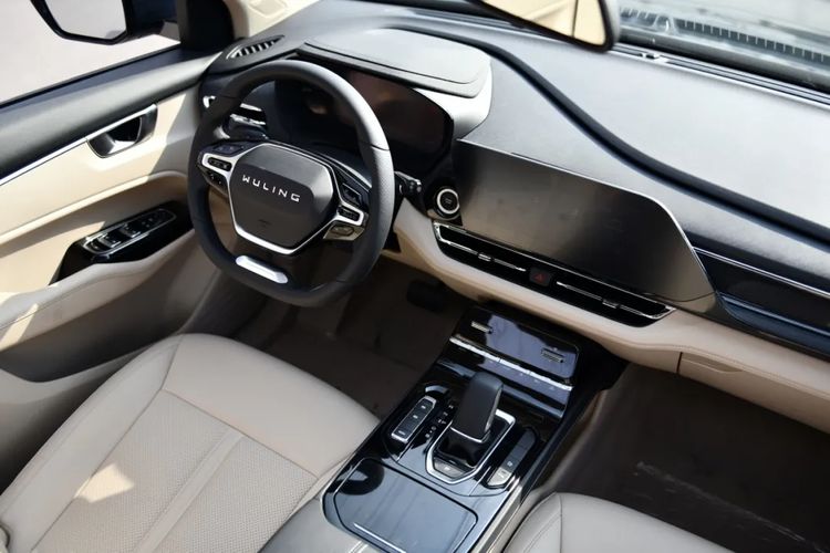 预售订单破1万台五菱银标神车凯捷到店实拍