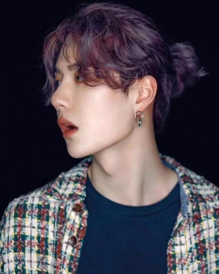 王一博什么时候再来一次羊毛卷,这个造型简直太温柔了