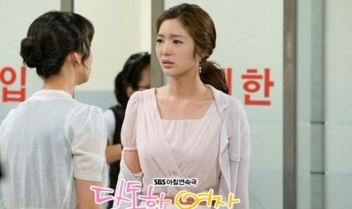 徐智英近照美貌依旧 是对不起我爱你女二 家境显赫父亲是韩国首富