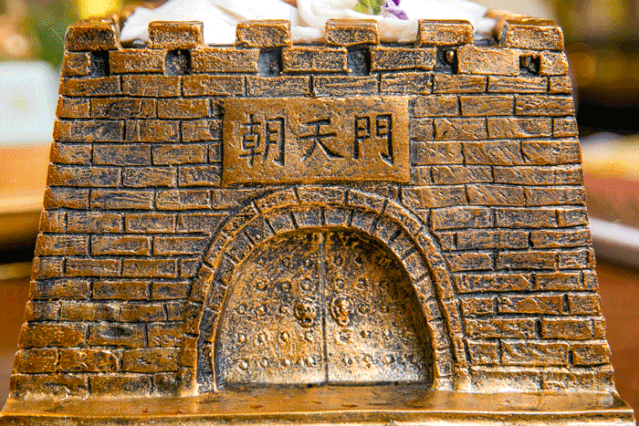 直接搬来一座烽火台烽火戏黄喉▽更在于其超高性价比的菜品不仅仅在于