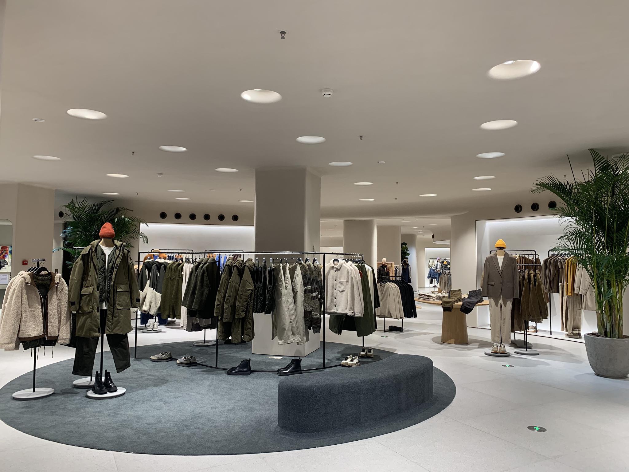 关店潮中,zara为何却在北京开了亚洲最大门店?| 时尚商业说