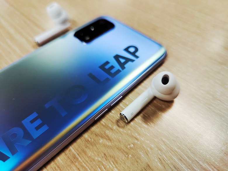 潮玩设计25小时超长续航 realme 真我 buds air pro图赏