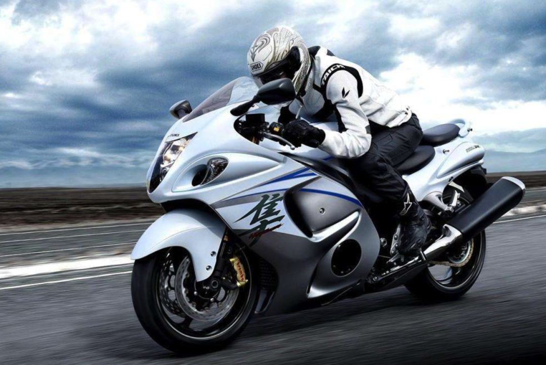 新一代1440cc四缸铃木隼网图公布,会是下一代隼的样子?