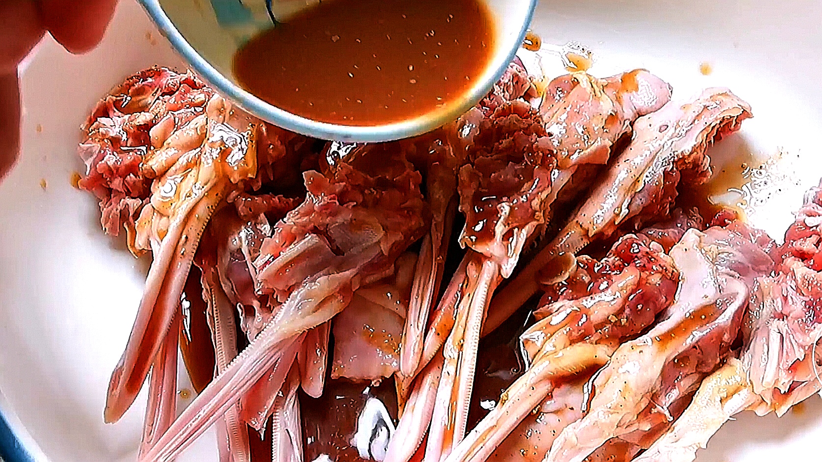 广西椒盐鸭下巴做法宵夜有它才香好吃到舔骨头停不下来