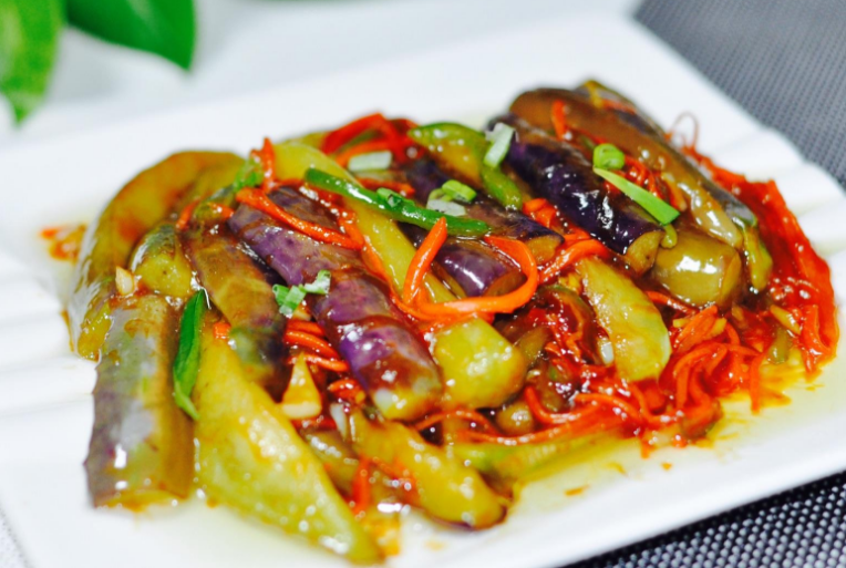 茄条像我这么做,酱香浓郁好吃下饭,很多人都喜欢吃,贼美味