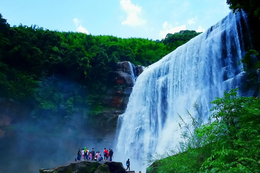 贵州一景区被5a砸中九天银河媲美黄果树门票90令人叹服