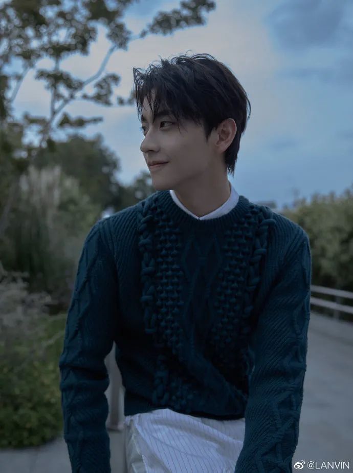 向上滑动张翰, 费启鸣,于朦胧,木子洋,李泽锋,唐晓天,成毅,陈鑫海