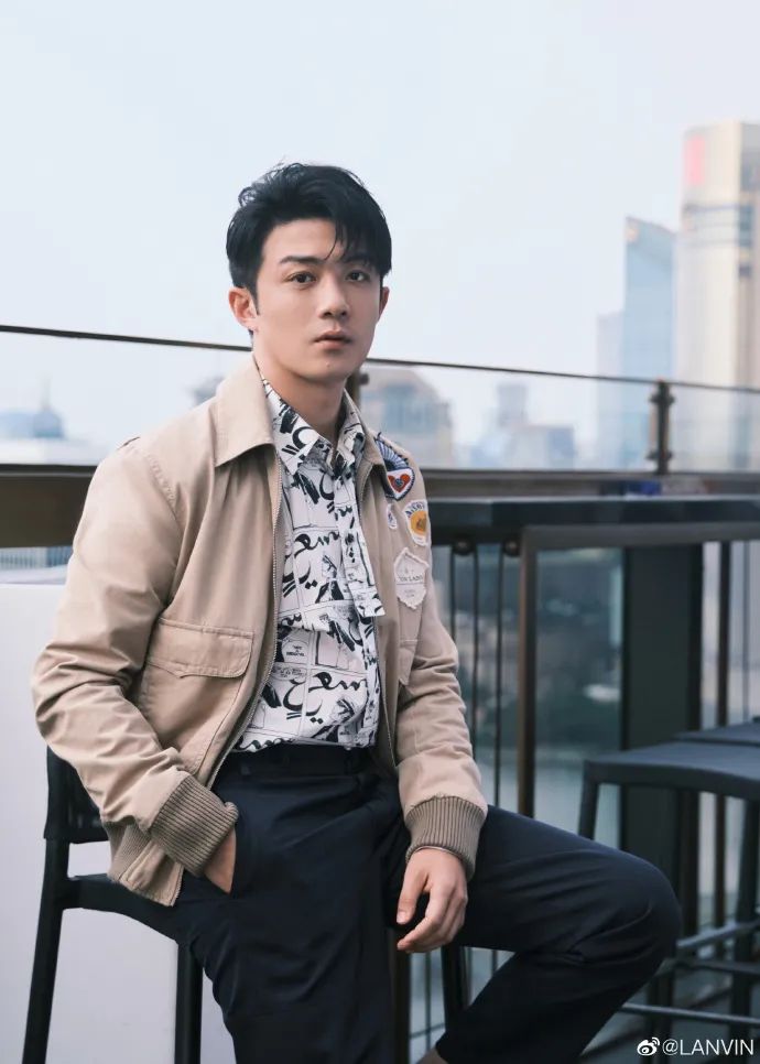 向上滑动张翰, 费启鸣,于朦胧,木子洋,李泽锋,唐晓天,成毅,陈鑫海