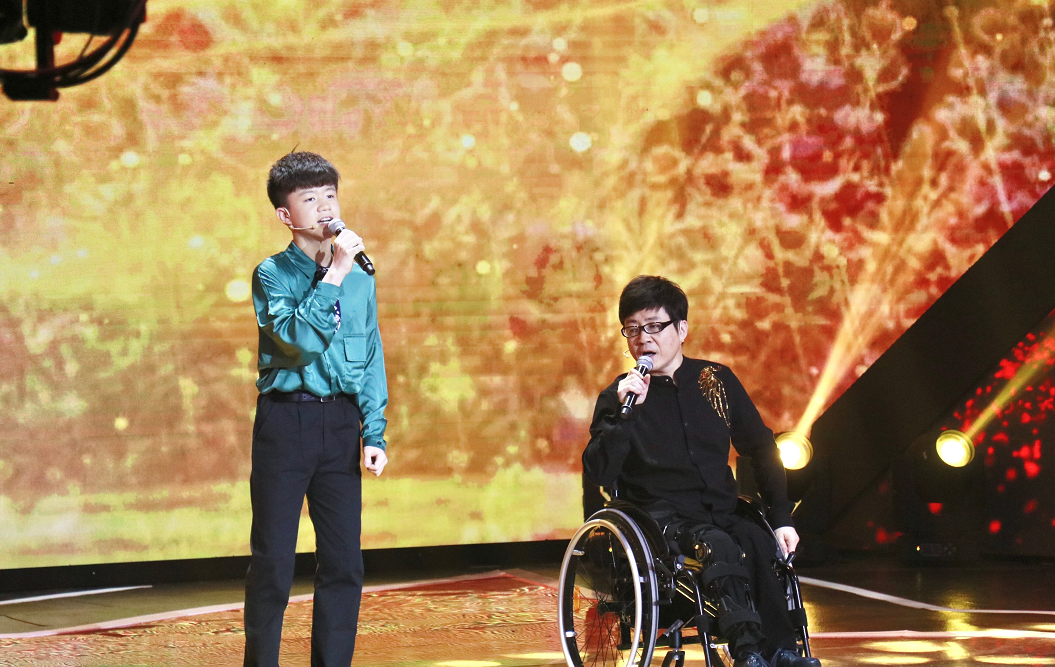 还记得窗外吗演唱者李琛近况曝光身残志坚仍在坚持演唱