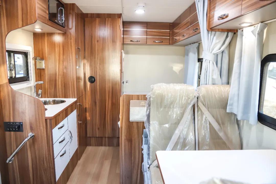 40万以下买c型房车, 这5款房车闭着眼随便入手!