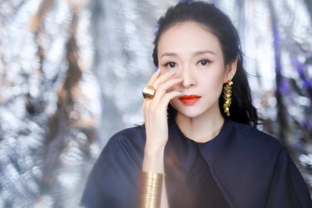 41岁章子怡产后复出疲态明显？法令纹太突兀，被质疑是生二胎所致休闲区蓝鸢梦想 - Www.slyday.coM