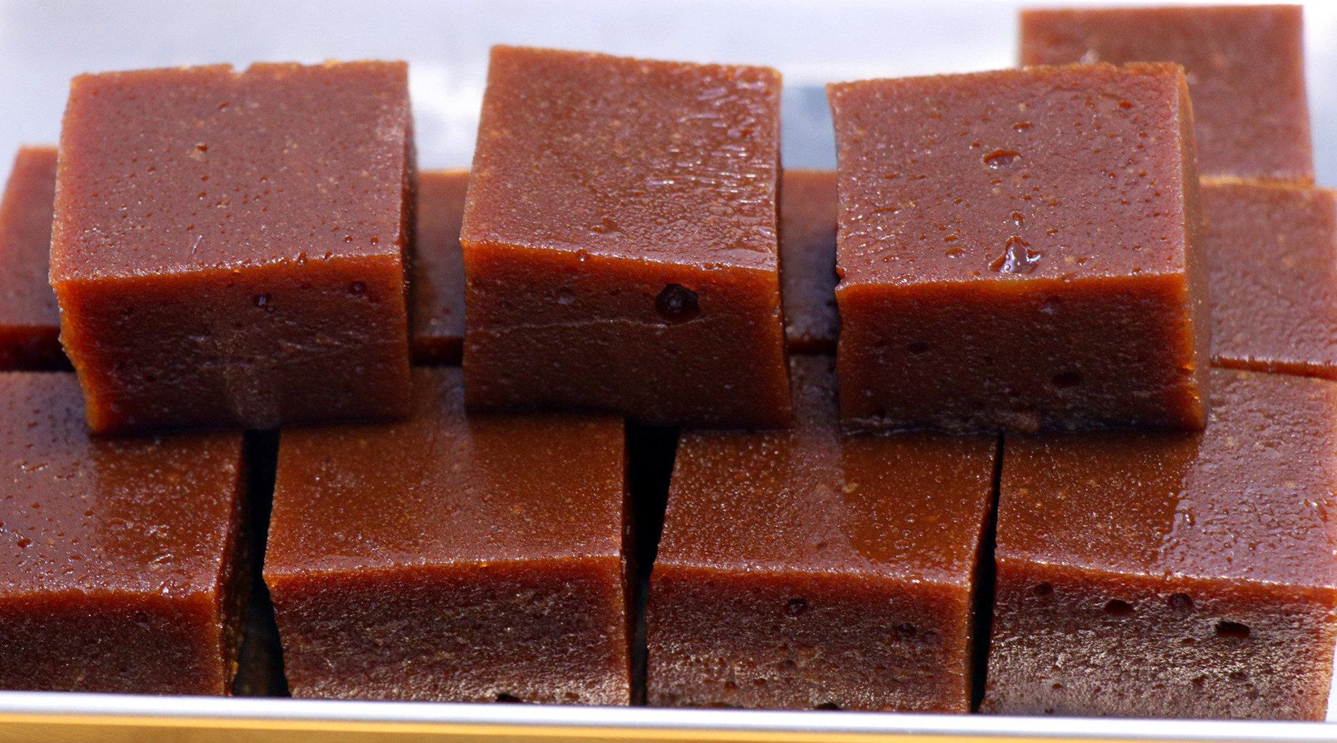 广式早点红枣糕:直接上锅不用发酵