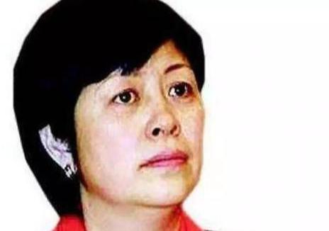 王京花的儿子和媳妇都是圈内的年轻演员,他们两人得到了不少好资源