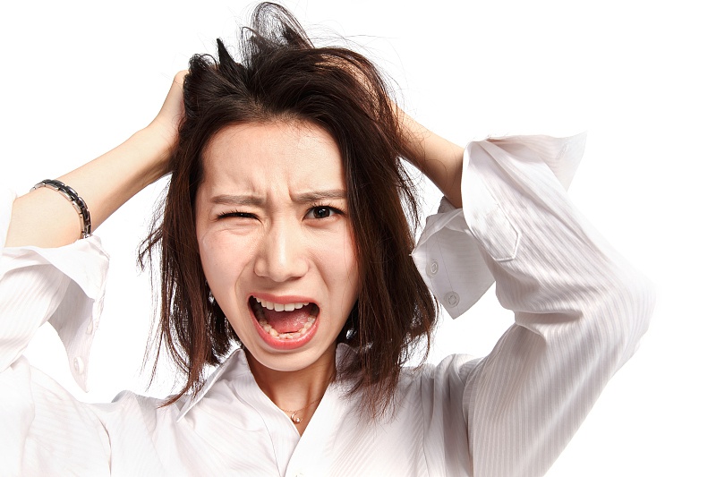 是想恋爱的,但往往把异性处成了哥们,现在都快成剩女了,心里很焦灼