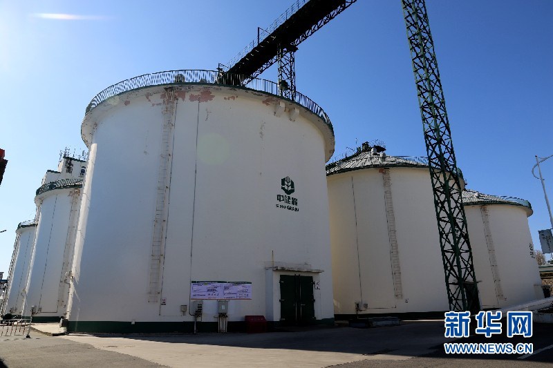 粮食储存仓.新华社记者 范迎春摄