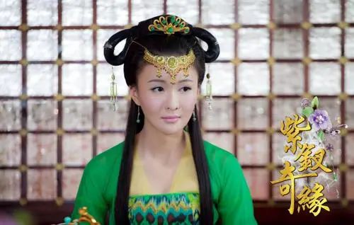《封神英雄榜》的九头雉鸡精风青青▼ 1,2部都是她演的