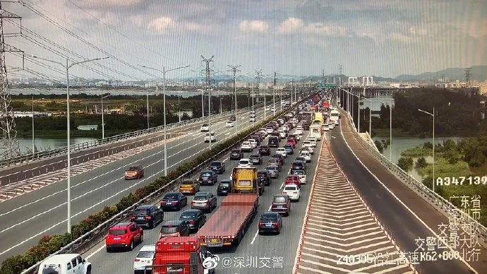 高速今天有多 红 与其 一窝蜂 不如 错个峰 新浪新闻