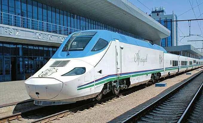 ﹀塔什干至撒马尔罕高铁是中亚唯一高铁,时速250千米/时此外,它周边有