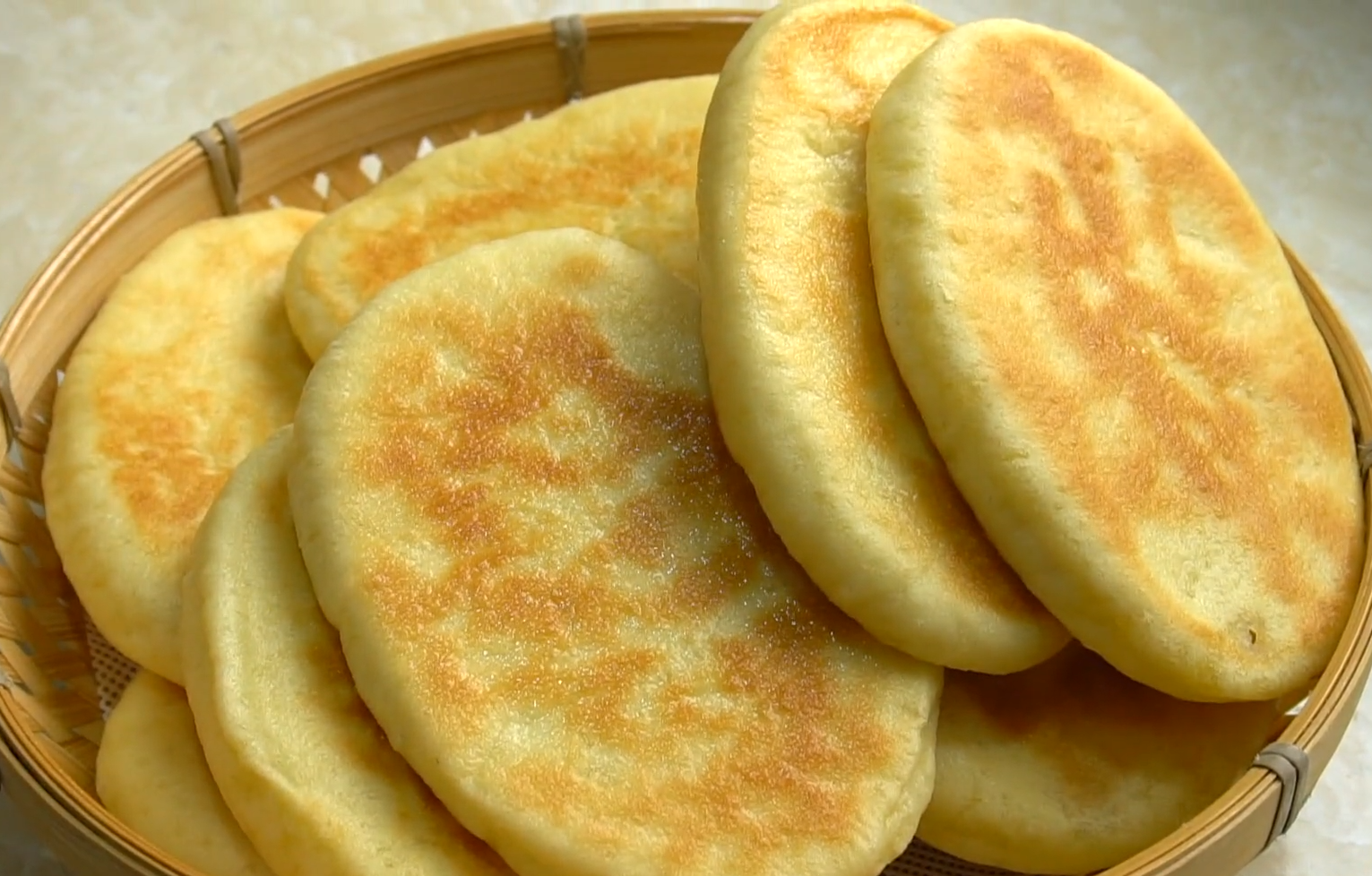 大人孩子都爱吃的发面口袋饼,做法简单成功率高,想吃啥菜装啥菜