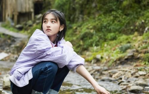 张子枫北电班级大合照,4名同学面孔熟悉,网友:这个班藏龙卧虎休闲区蓝鸢梦想 - Www.slyday.coM 张子枫北电班级大合照,4名同学面孔熟悉,网友:这个班藏龙卧虎休闲区蓝鸢梦想 - Www.slyday.coM