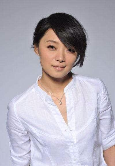 因此,那时候的陈艺戈对自己已经是没有多大的信心了,毕竟她在娱乐圈