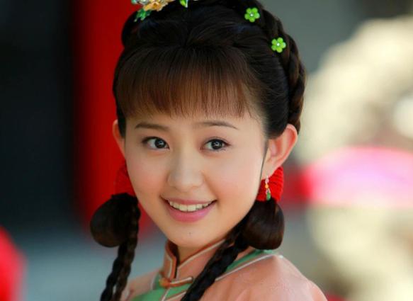 新版金锁孙耀琦因大嘴巴毁了事业没戏拍照样身价过亿