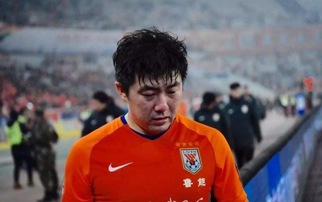 此外,崔鹏同意范志毅的观点,中国足球鼓励太少,谩骂太多,"范志毅曾经