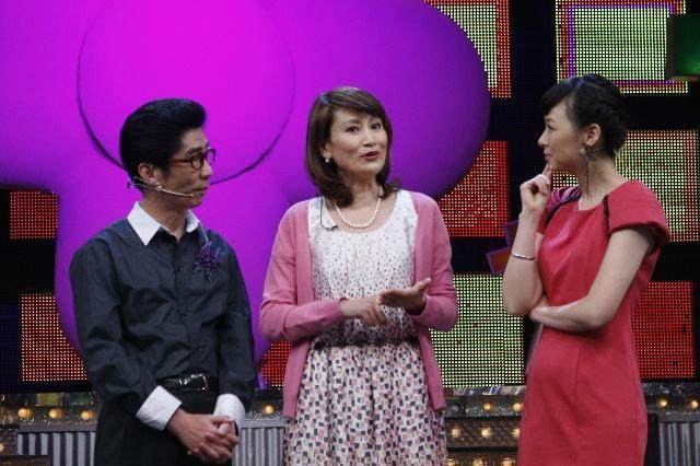 陈燕华的付出都获得了收获,丈夫如今事业有成,女儿貌美如花,也是哈佛