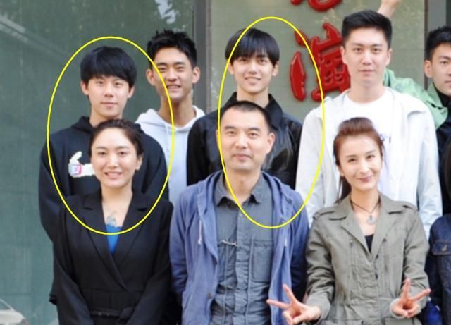 张子枫北电班级大合照,4名同学面孔熟悉,网友:这个班藏龙卧虎休闲区蓝鸢梦想 - Www.slyday.coM 张子枫北电班级大合照,4名同学面孔熟悉,网友:这个班藏龙卧虎休闲区蓝鸢梦想 - Www.slyday.coM