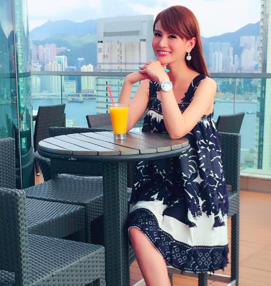 蔡一凤婚姻幸福与郭晶晶聚会富豪盛品儒主动帮老婆带娃