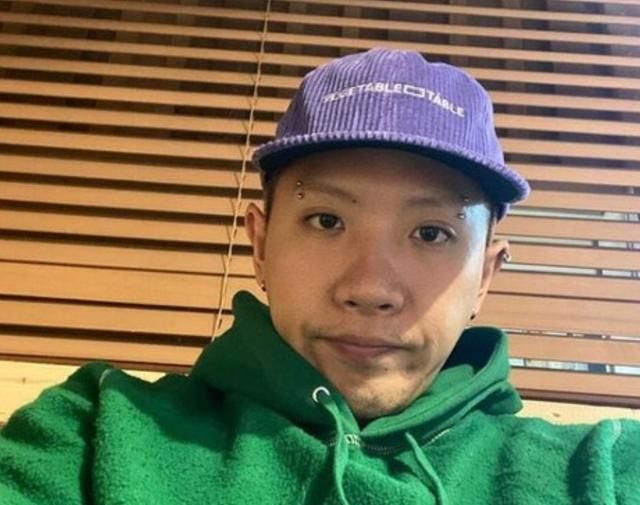 除了nafla及loopy外,和他们同公司的rapper歌手bloo,owen及young west