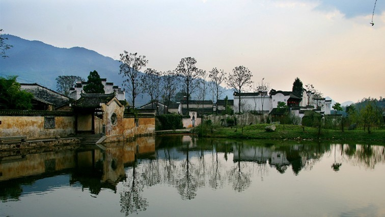 安徽宛若迷宫的八卦古镇,被称"江南第一村",距黄山2小时车程