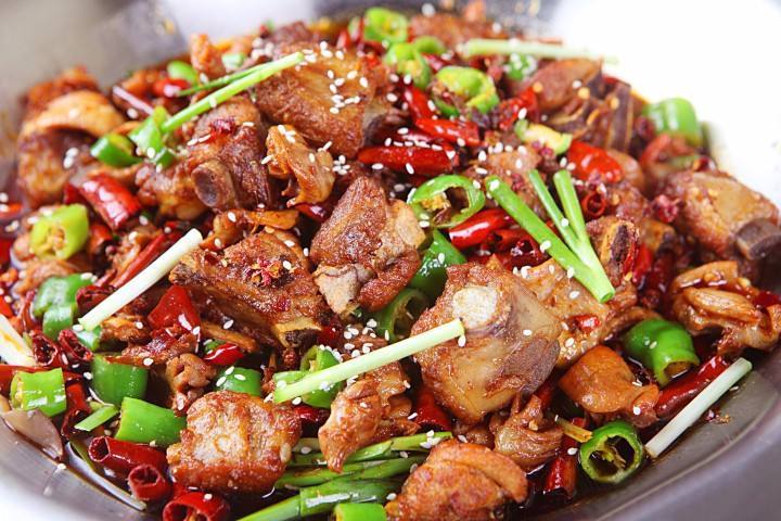 干锅鸡,经典川菜,香辣过瘾,营养丰富促进食欲