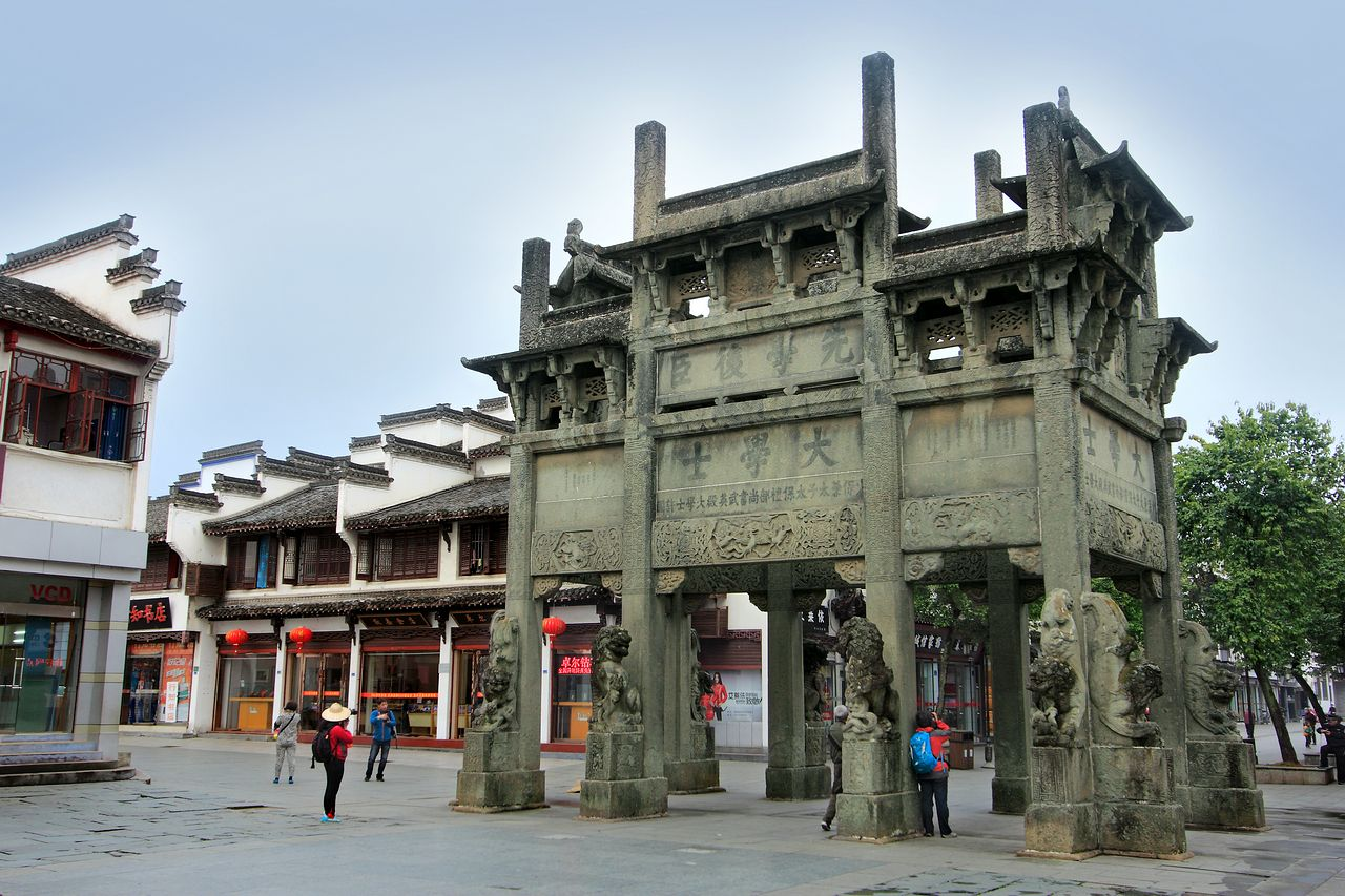 安徽已有1000年历史的古城与丽江古城齐名距黄山1小时车程