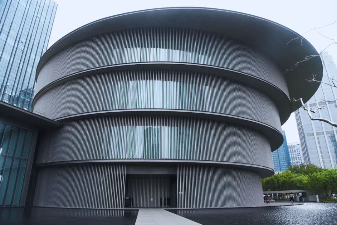 美!79岁安藤忠雄建成这座「世界唯一」的美术馆,就在广东