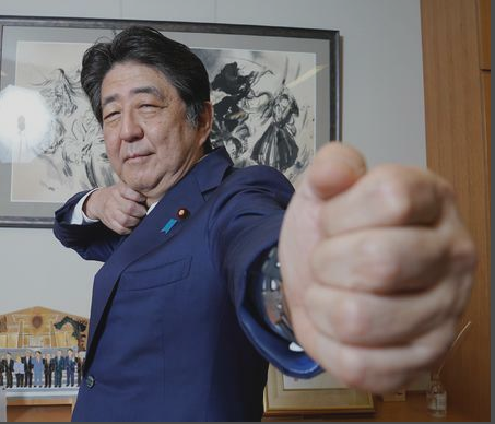 安倍晋三谈扮“马里奥”:多国首脑称赞,有人要我签名