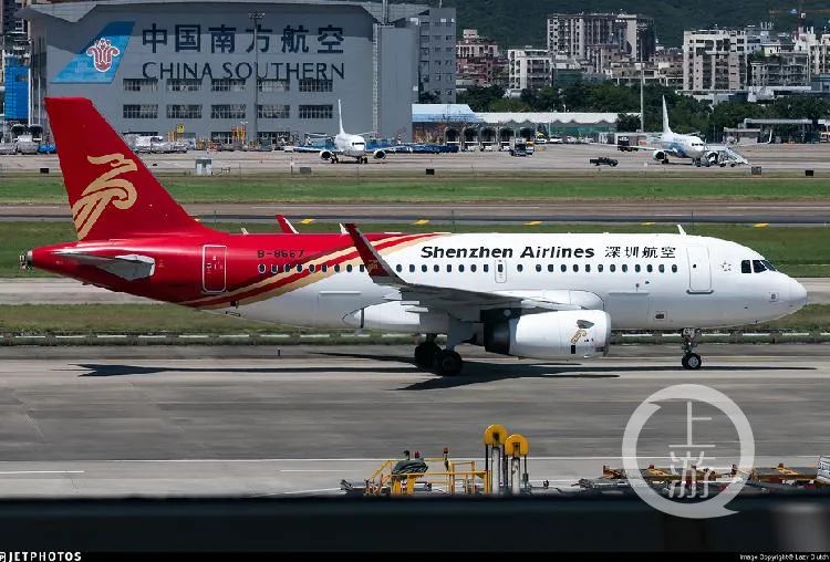 深航飞机攀枝花遇险报告：机长私自上跑道 瞒报事故近一小时