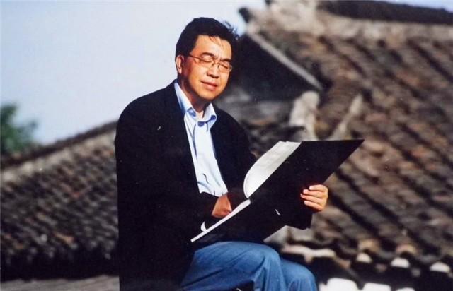 陈逸飞38美元闯美国54岁迎娶24岁娇妻6年后过劳而死