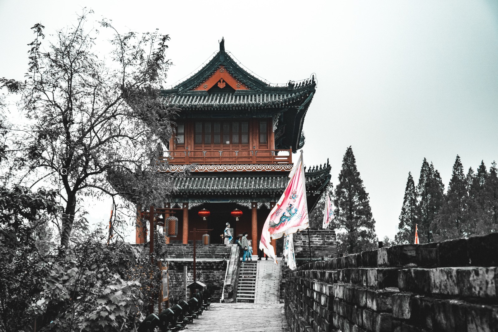 荆州古城墙:中国七大古城墙排名第二,有"江南完璧"之美誉 - 中国十大