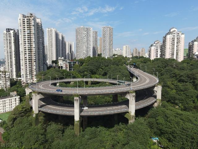 重庆有个720转转公路被称为夺命转盘网友真有才