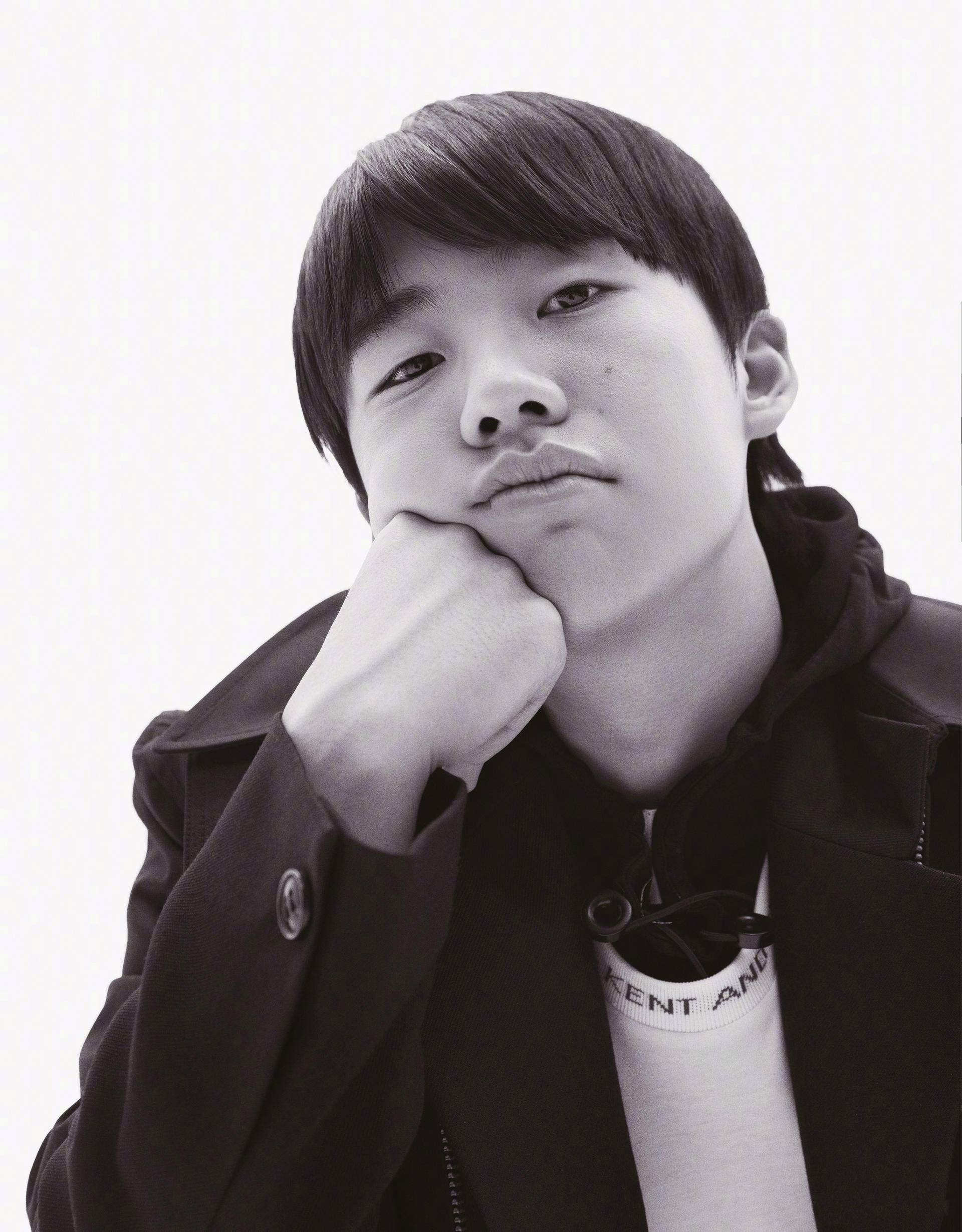 身高一米七又怎样学会郭麒麟的穿搭妙招视觉上轻松显高5cm