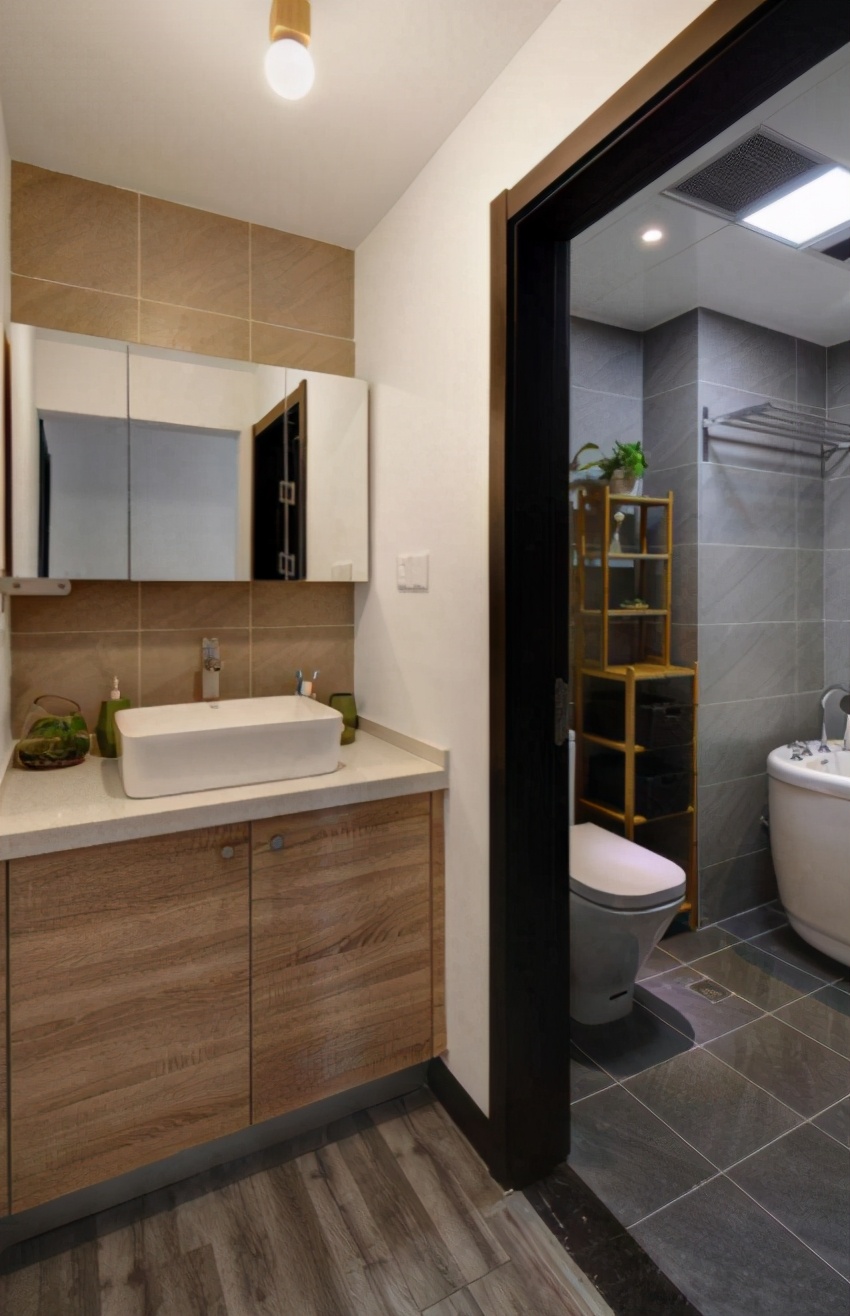 砖砌的洗手台,比千篇一律的成品好看太多,防水又耐用