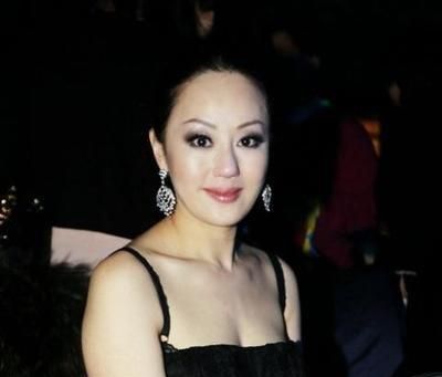 徐濠萦这个名字也许大家不太熟,但她塑造过《旋风小子》里的"珍珠"