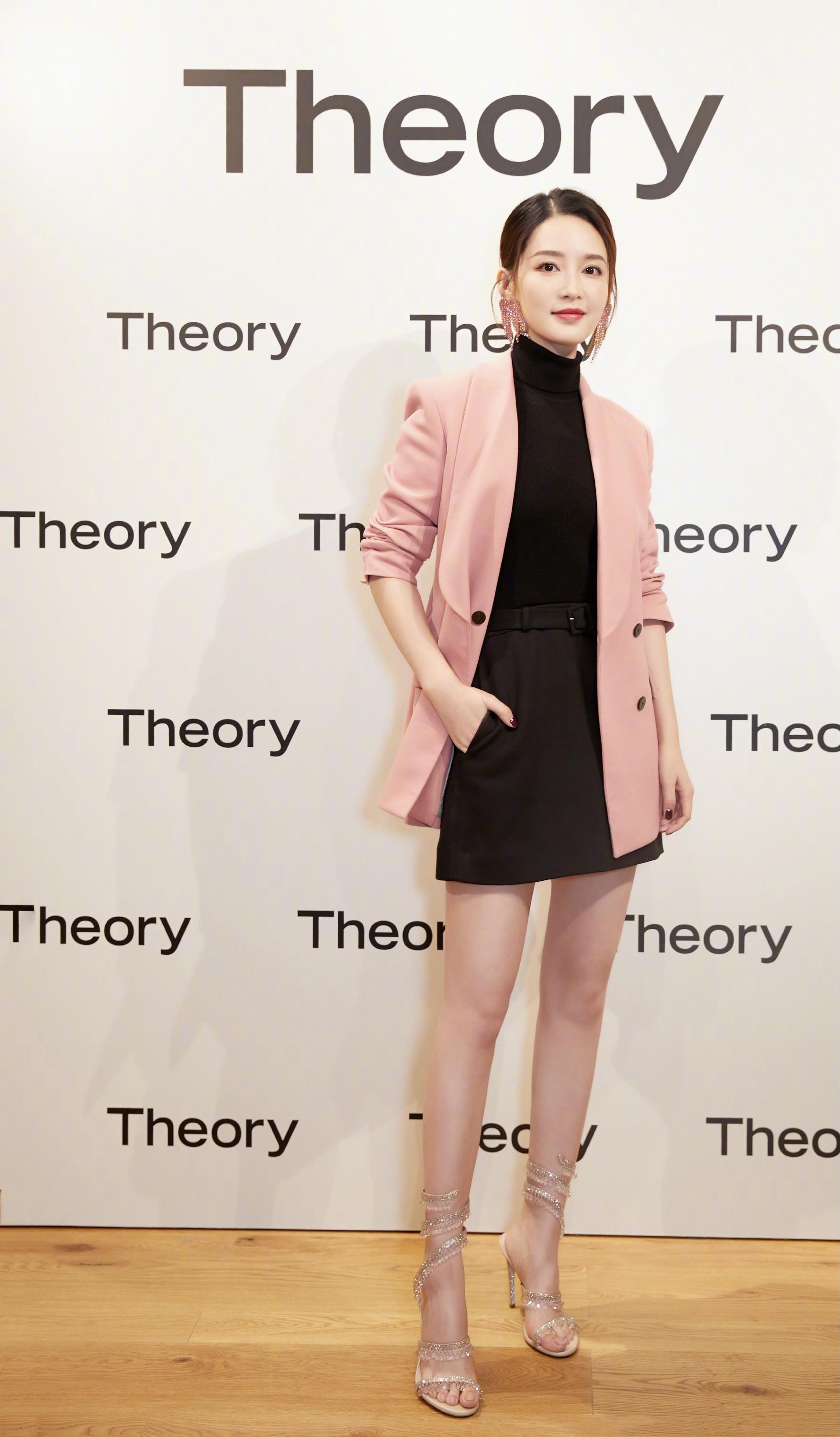 鸡腿姑娘疑缺席,网友直呼没她不看|庆余年2|李沁|原班人马_新浪新闻