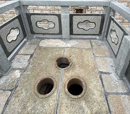 藏于肇庆大街中的这口古井,不仅历史悠久,还长了三只"眼睛"