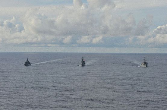 3国军舰现身南海，图源：美国海军第七舰队网站