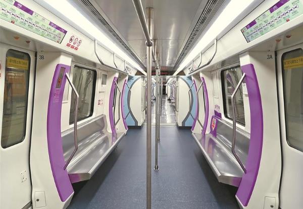 无锡地铁4号线列车来了 车厢加装lcd动态地图